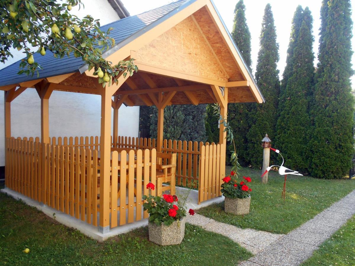 Bed and Breakfast Arpad Panzio Дьєр Екстер'єр фото